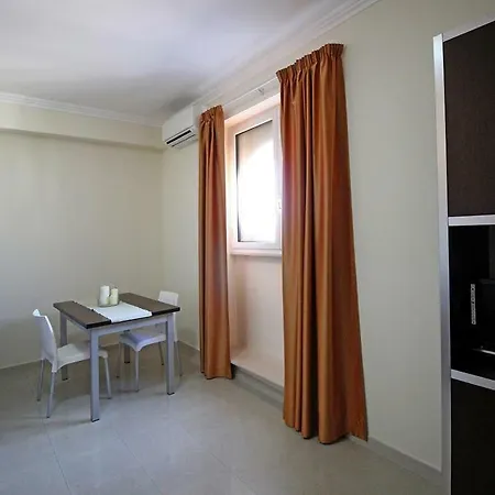 - Iap02369-cya Apartment