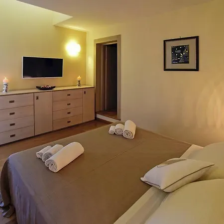 Apartment - Iap02369-cya